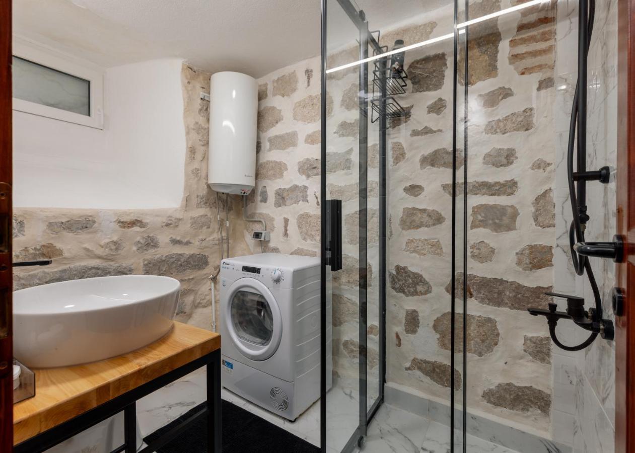 Quince&Sparkle Apartments Old Town Котор Екстериор снимка
