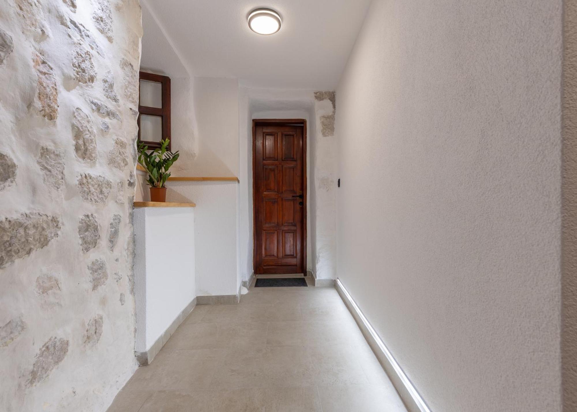 Quince&Sparkle Apartments Old Town Котор Стая снимка